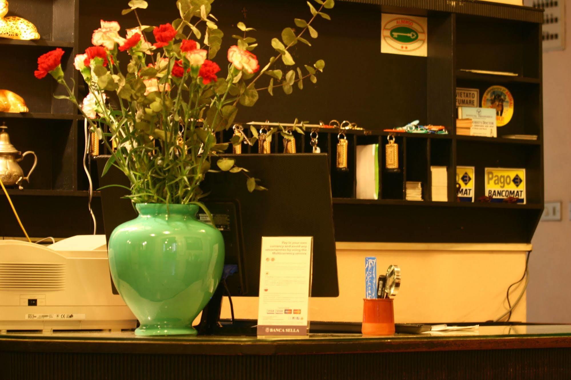 Hotel Fedora Florence Luaran gambar